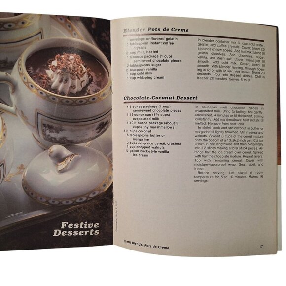 Nestle Better Homes Garden Booklet Chocolate Recipes Desserts 1983 Sweet Vintage - Picture 6 of 9